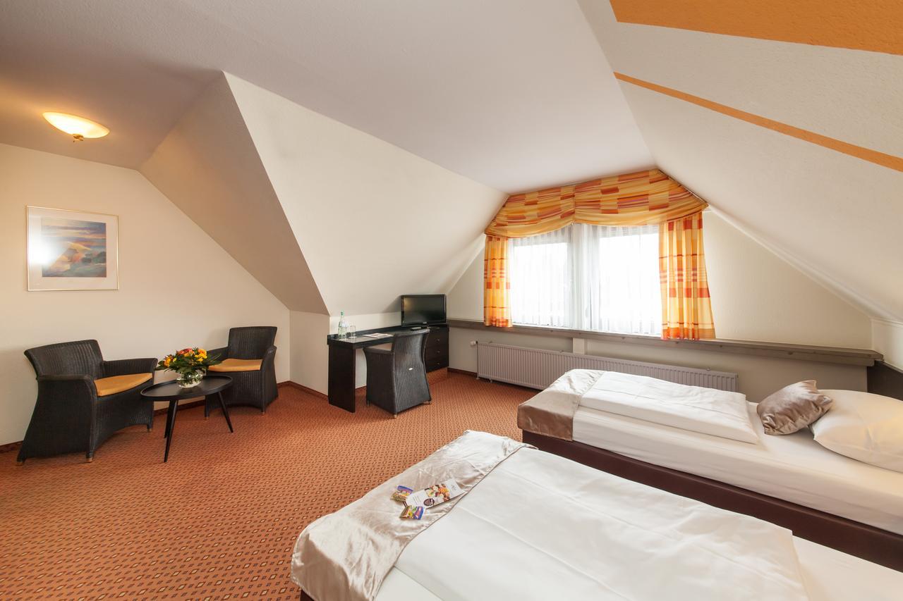 Hotel Strohgaeu Korntal-Münchingen Dış mekan fotoğraf