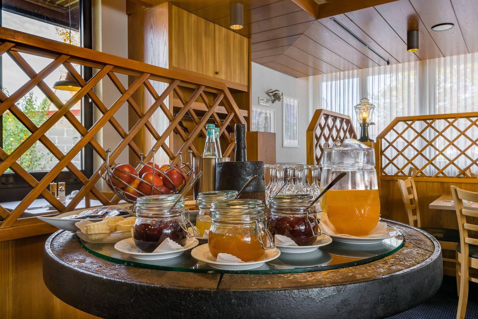 Hotel Strohgaeu Korntal-Münchingen Dış mekan fotoğraf